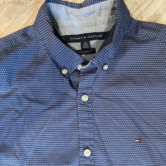 Tommy Hilfiger Button down shirt - Picture 2 of 2